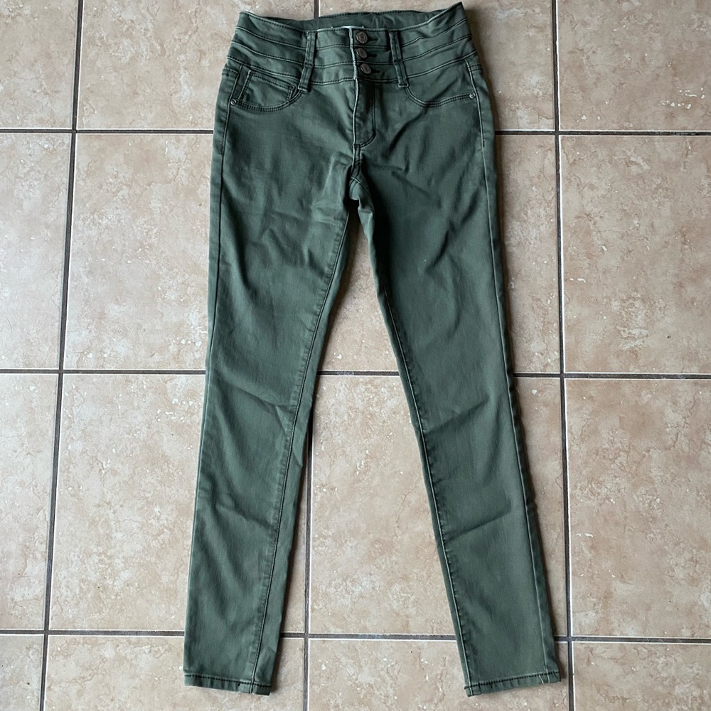 Mudd Army Green soft skinny pants adjust. Waist